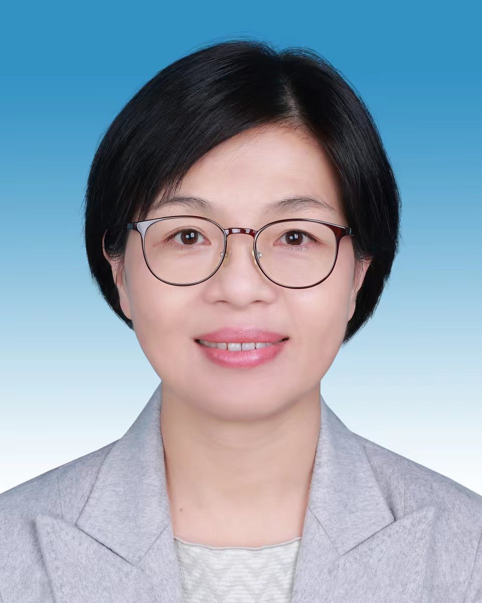 黃玲玲個(gè)人簡(jiǎn)歷的探秘之旅：一場(chǎng)跨越時(shí)空的職場(chǎng)對(duì)話(huà)