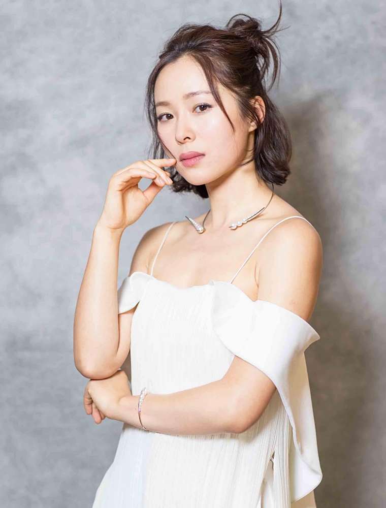 深度解析江一燕演過(guò)的電影和電視?。鹤髌繁P點(diǎn)與演技蛻變之路