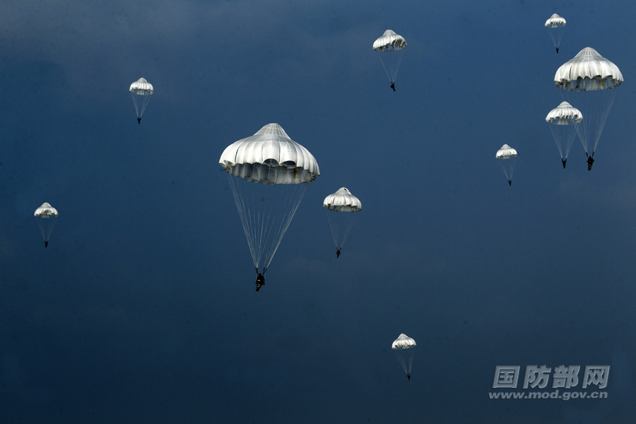 深度解析：十五軍是什么兵種？探秘中國(guó)空降兵的榮耀與使命
