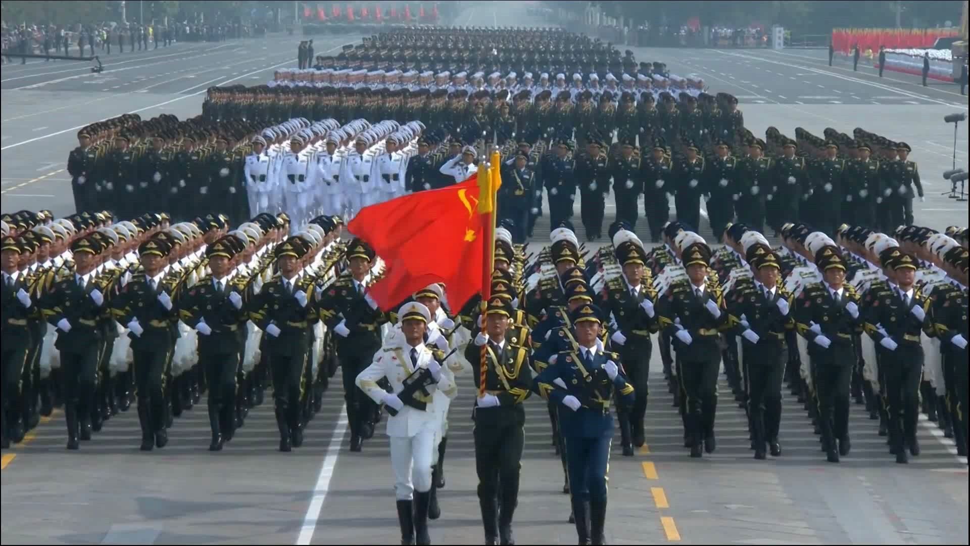 大閱兵的方陣告訴我：深度解析國家力量與民族精神的視覺史詩