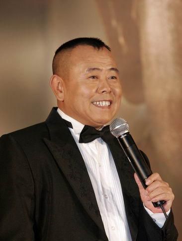 記憶深處的時空回廊:探尋已死亡的小品演員名單的熒屏遺產