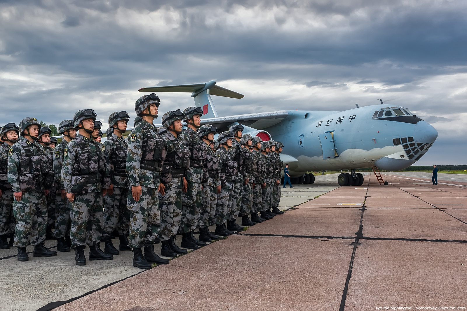 邊境迷霧中，中國人民解放軍61398部隊(duì)可以用微信嗎？一場關(guān)于通信安全的對話