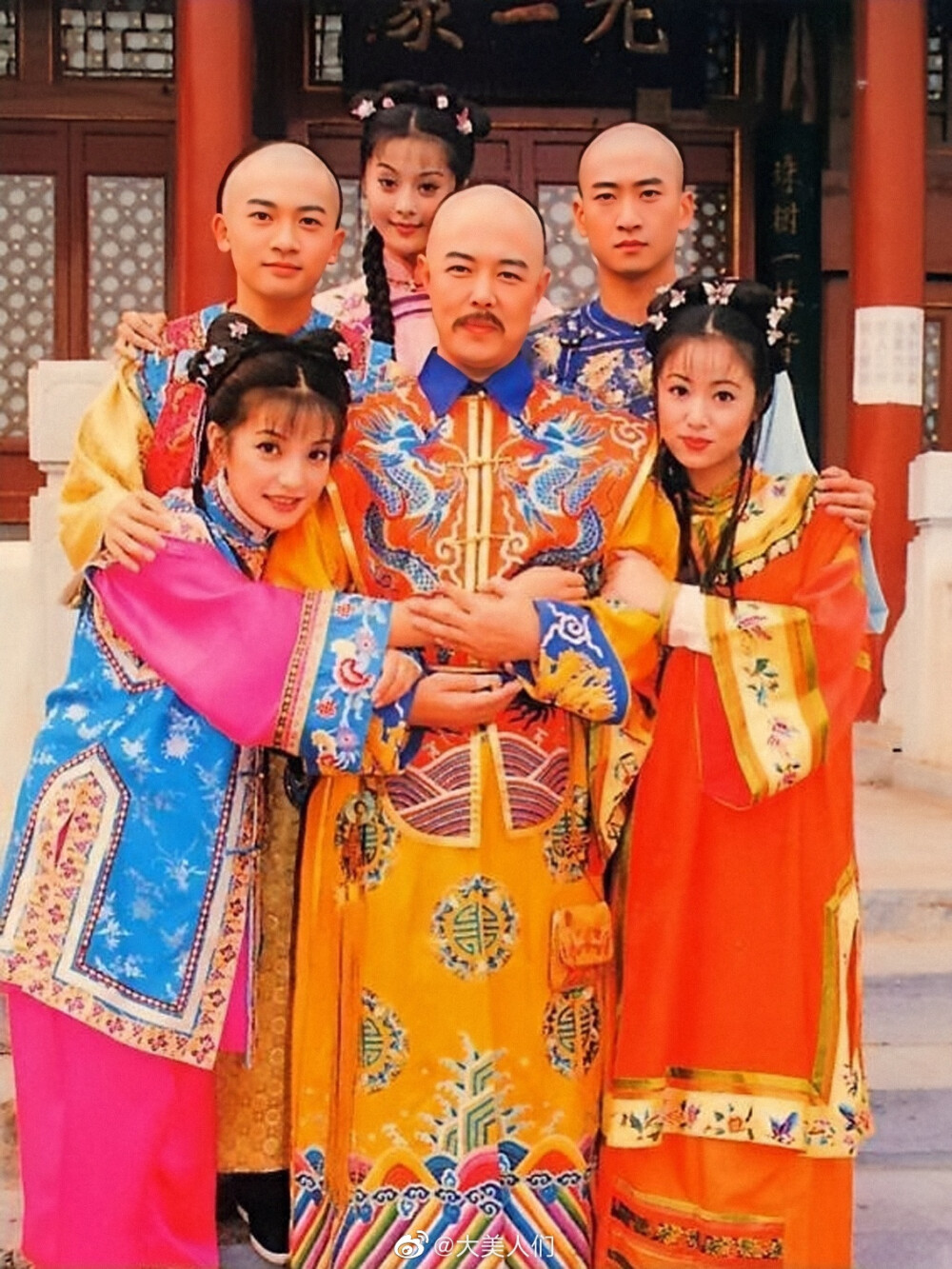 抓住經(jīng)典:還珠格格人物名字大全深度盤(pán)點(diǎn)與角色解析