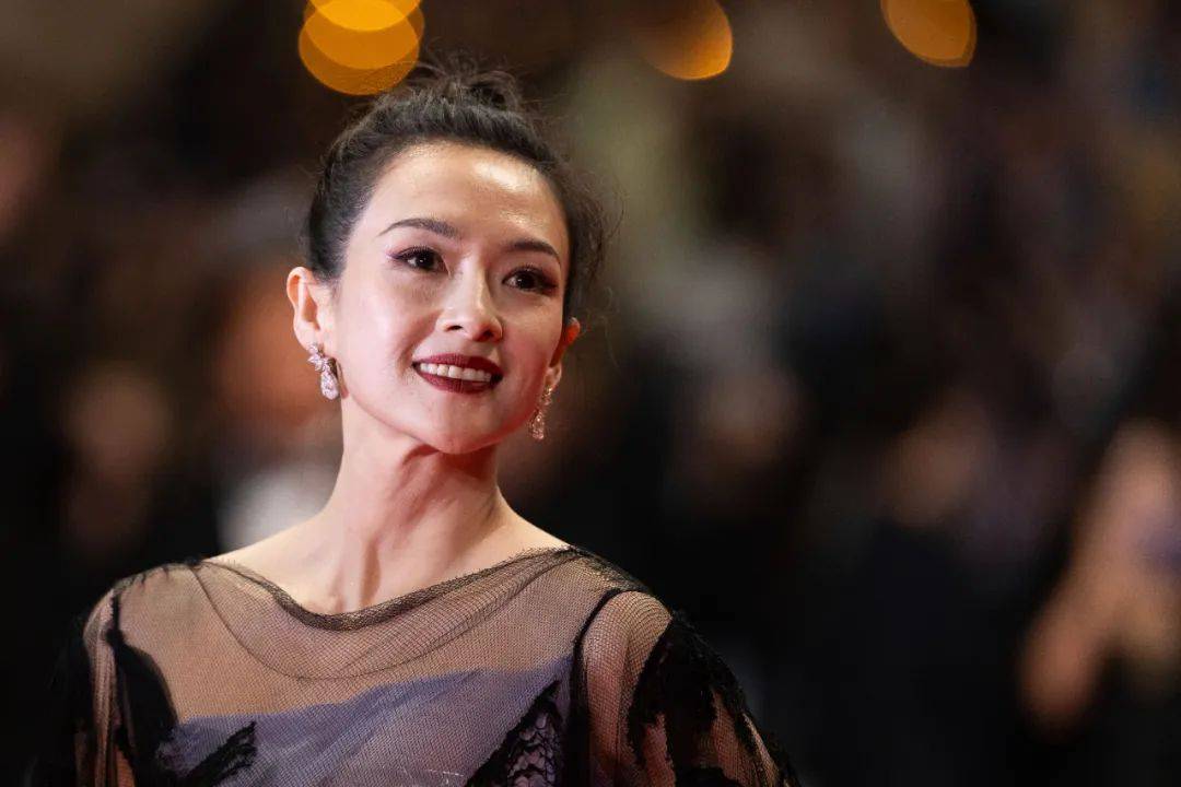 章子怡個(gè)人簡(jiǎn)歷深度解析:從演藝傳奇到人生篇章