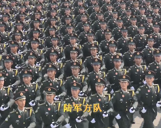 中國(guó)閱兵方隊(duì)人數(shù)深度解析：規(guī)模、標(biāo)準(zhǔn)與歷史演變?nèi)ヂ? width=