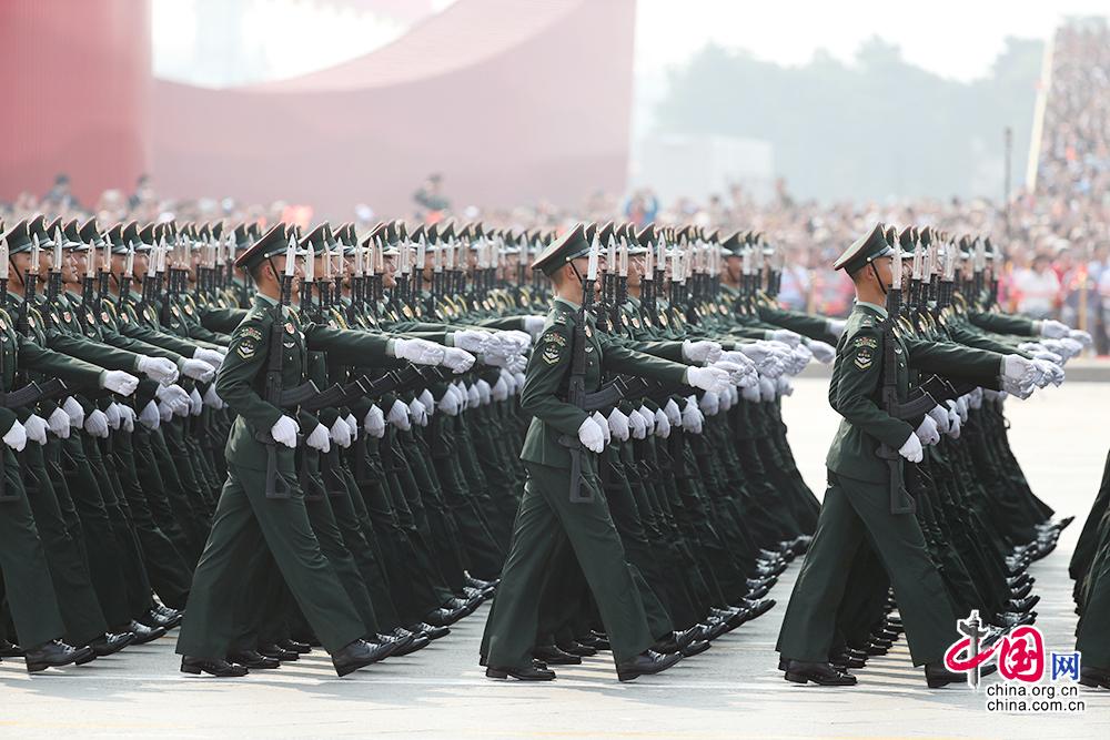 2019年閱兵陸軍方隊深度解析:方陣風采與陸軍現(xiàn)代化建設亮點